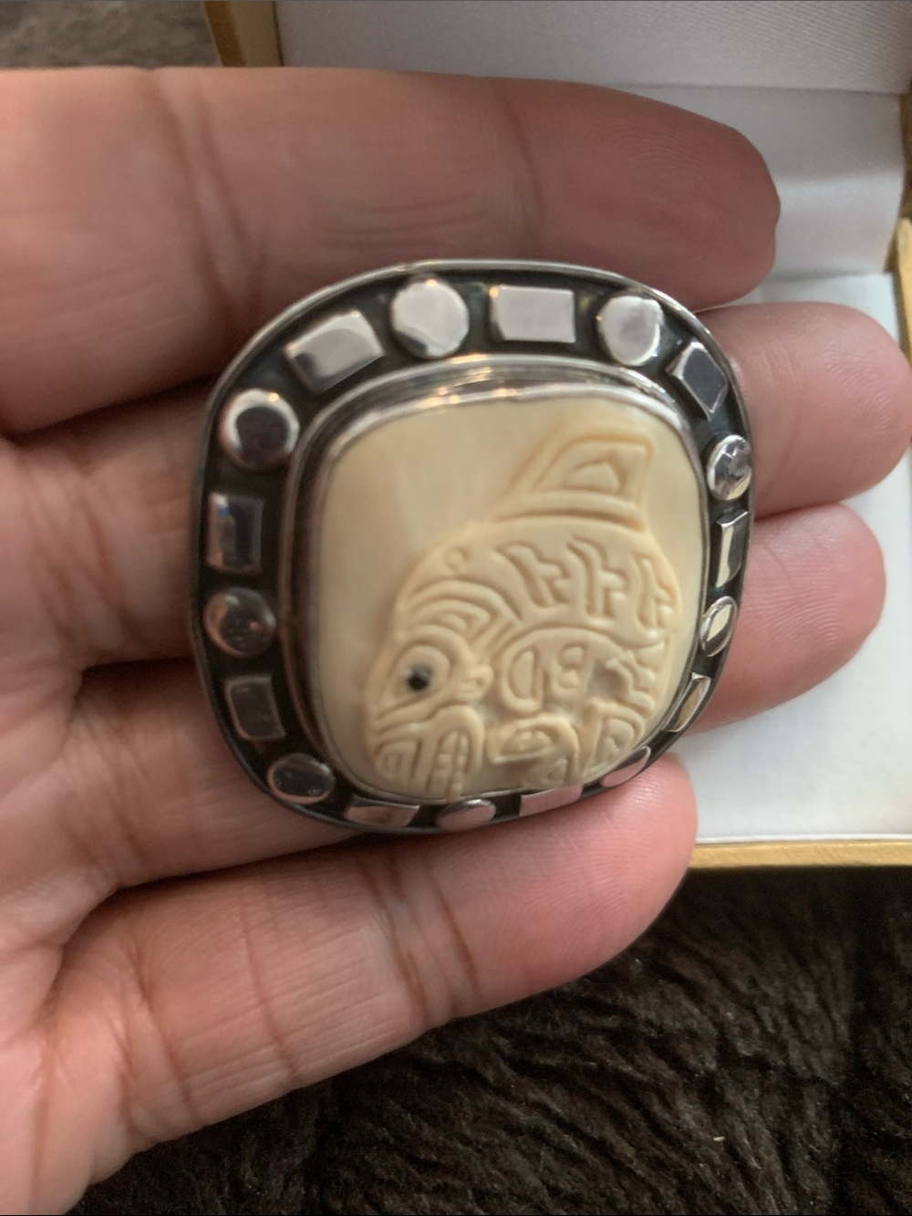 Vintage Korite Mammoth Carved Ivory Fish Motif Brooch/Pendant Sterling Silver - Picture 3 of 8